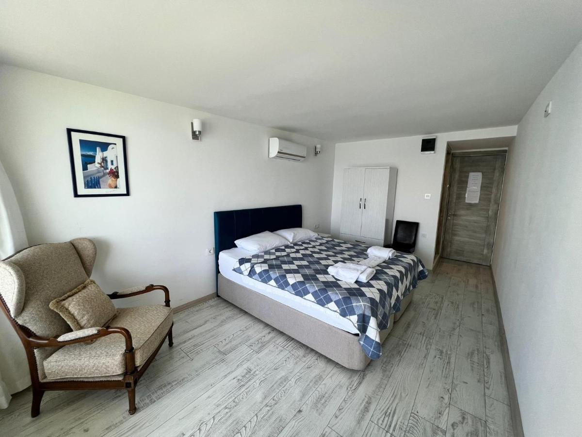 Giritli Rum Meyhanesi & Butik Otel Karaburun  Exterior foto