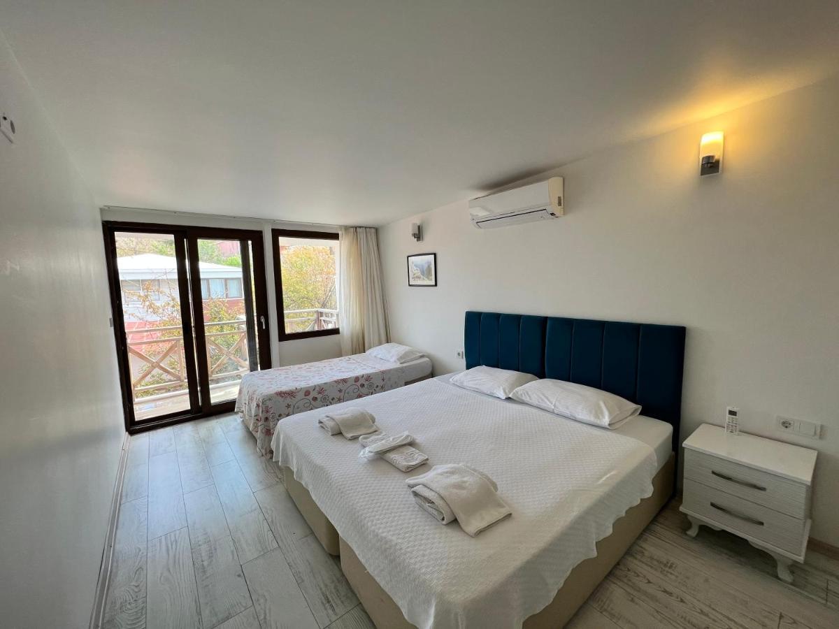 Giritli Rum Meyhanesi & Butik Otel Karaburun  Exterior foto